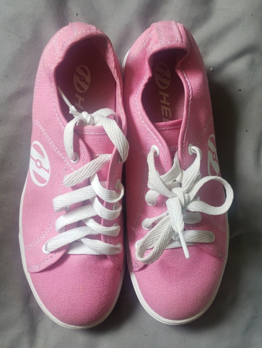 Heelys Pink Canvas Size 5 Lace-Up Rolling Sneakers